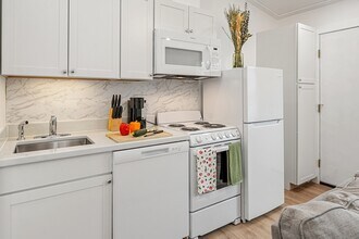 720 Pritchett Ln in Seven Points, TX - Building Photo - Building Photo