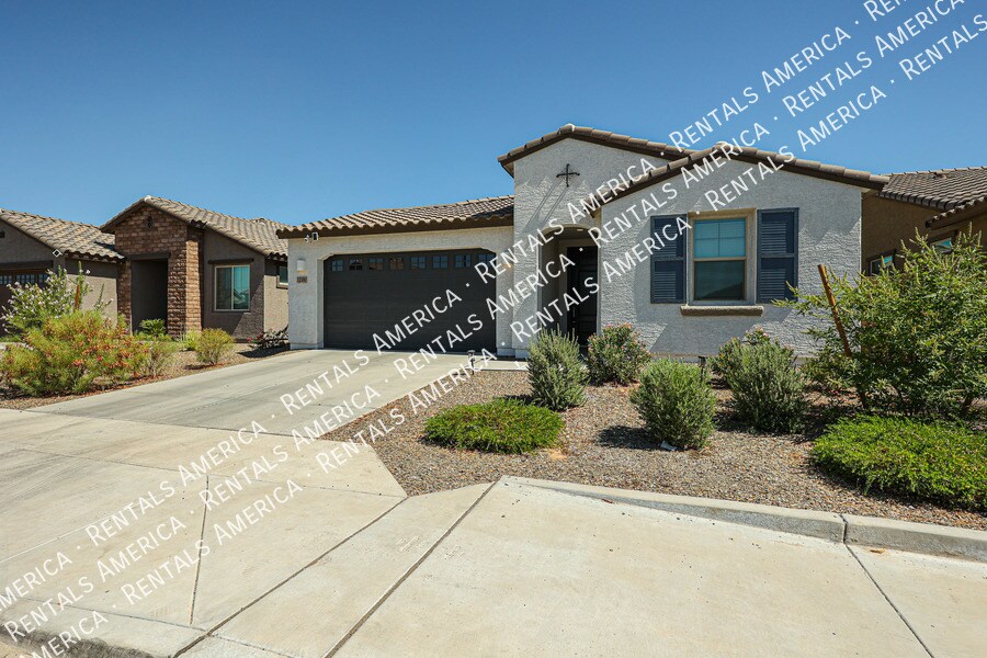 12380 W Wagon Wheel Dr in Glendale, AZ - Foto de edificio