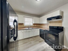 459 Sweet Water Trail SE in Conyers, GA - Foto de edificio - Building Photo