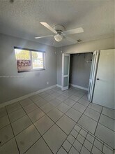 2470 NW 82nd St in Miami, FL - Building Photo - Building Photo