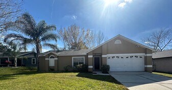 1615 Cracker Creek Ct in Oviedo, FL - Building Photo