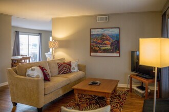 4350 E 60th St in Tulsa, OK - Building Photo - Building Photo