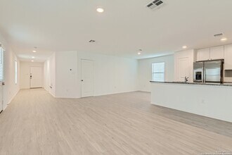 7262 Plow Run, Unit 3-109 in San Antonio, TX - Building Photo - Building Photo