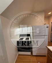 196 Quequechan St-Unit -Unit 3 in Fall River, MA - Building Photo - Building Photo