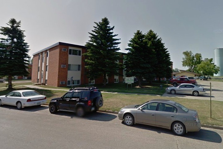 650 11th St NW, Unit 3 in Valley City, ND - Foto de edificio