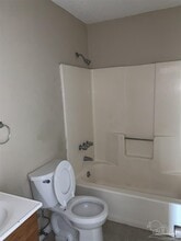 6823 Tiki Ln in Pensacola, FL - Building Photo - Building Photo