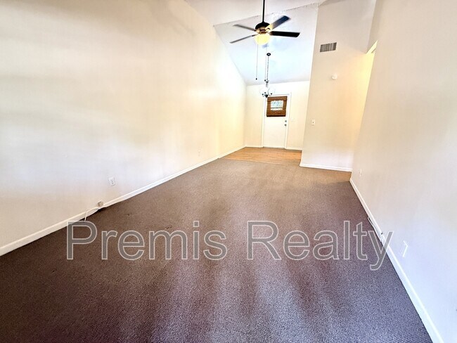 1165 E Spruce St in Tarpon Springs, FL - Building Photo - Building Photo