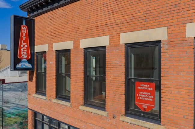 455 Court St NE in Salem, OR - Foto de edificio - Building Photo