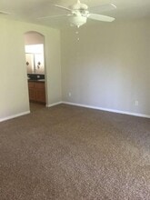 11409 Pacific Shores Dr in Bakersfield, CA - Building Photo - Building Photo