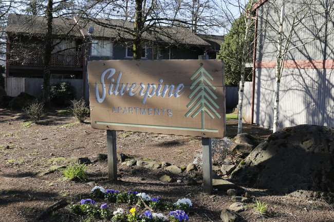 Silver Pine Apartments in Salem, OR - Building Photo - Building Photo