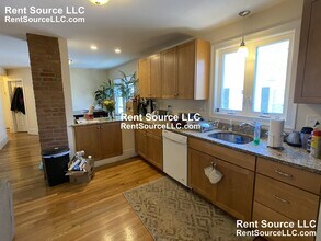 80 Ten Hills Rd in Somerville, MA - Foto de edificio - Building Photo