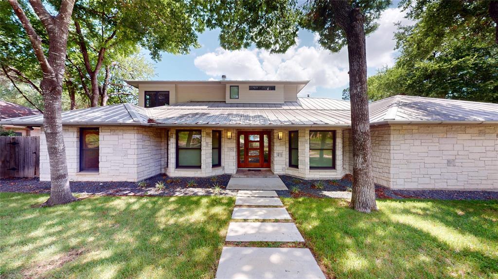 3102 Foxfire Dr in Austin, TX - Building Photo