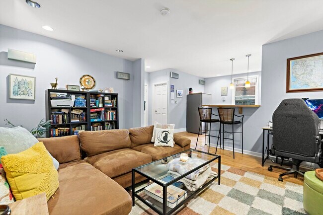 358 14th St in Hoboken, NJ - Building Photo - Building Photo