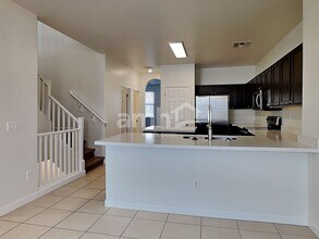 881 S Storment Ln in Gilbert, AZ - Foto de edificio - Building Photo