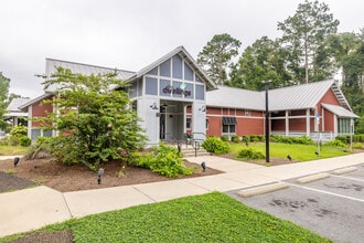 The Dwellings in Tallahassee, FL - Building Photo - Building Photo