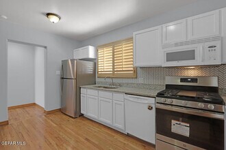 406 W Overland Ave in El Paso, TX - Building Photo - Building Photo