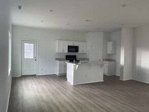 6721 SW Dignity Ave in Bentonville, AR - Building Photo - Building Photo