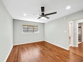 1023 Hayworth Ave in West Hollywood, CA - Foto de edificio - Building Photo