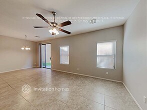 1342 S Salem in Mesa, AZ - Foto de edificio - Building Photo