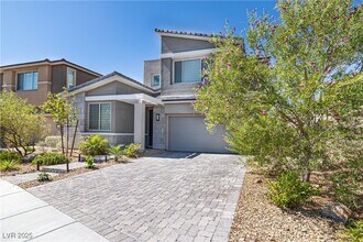 10967 White Alder Pl in Las Vegas, NV - Building Photo - Building Photo