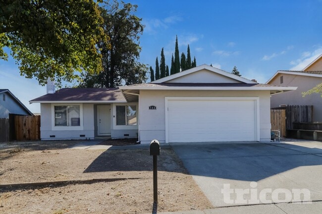 property at 748 La Cruz Ln