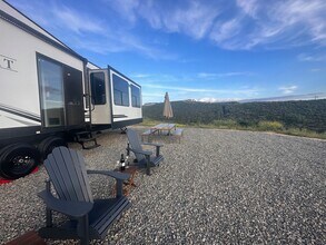 35251 Calle Campo, Unit Glamping Trailer in Temecula, CA - Building Photo - Building Photo