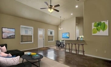 339 Emma Dr in Canyon Lake, TX - Building Photo - Building Photo