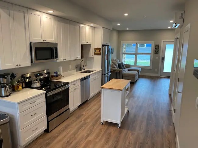 2044 Solstice Ln in Geneva, NY - Building Photo - Building Photo