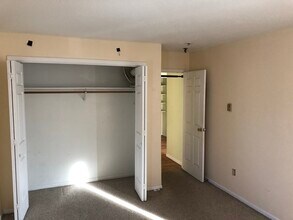 47 South Williams Street, Hill Gardens, Unit 309 in Burlington, VT - Building Photo - Building Photo