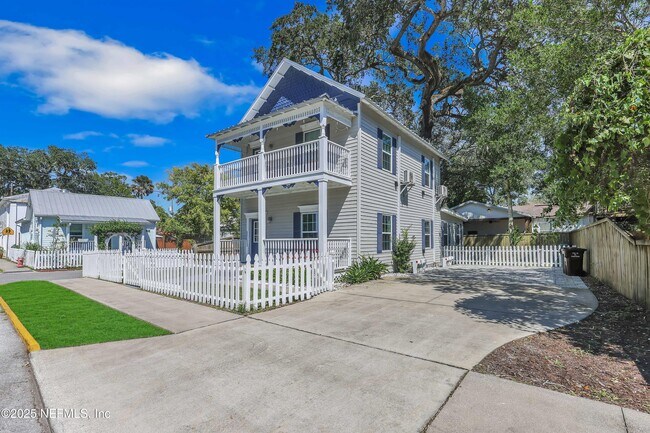 121 M L King Ave in St. Augustine, FL - Building Photo - Building Photo