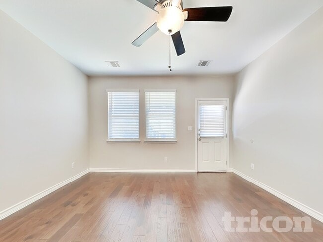 142 Yellowbark St, Unit 514 in Hays, TX - Building Photo - Building Photo