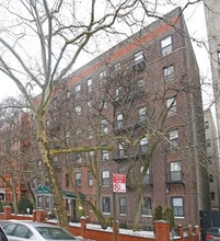 230 Ocean Parkway in Brooklyn, NY - Building Photo - Building Photo