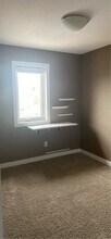 4745 James Hill Rd in Regina, SK - Building Photo - Building Photo