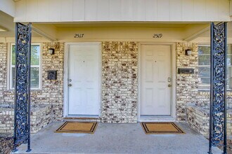 2517 Normont Cir in Fort Worth, TX - Building Photo - Building Photo