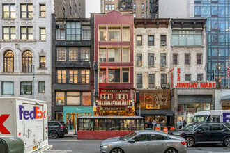 22 W 46th St in New York, NY - Foto de edificio - Building Photo