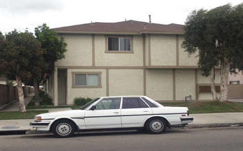 7171 21st St in Westminster, CA - Foto de edificio - Building Photo