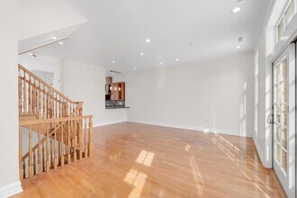 1 REGENCY Pl in Weehawken, NJ - Building Photo - Building Photo