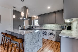 3536 Timberview Rd in Dallas, TX - Building Photo - Building Photo