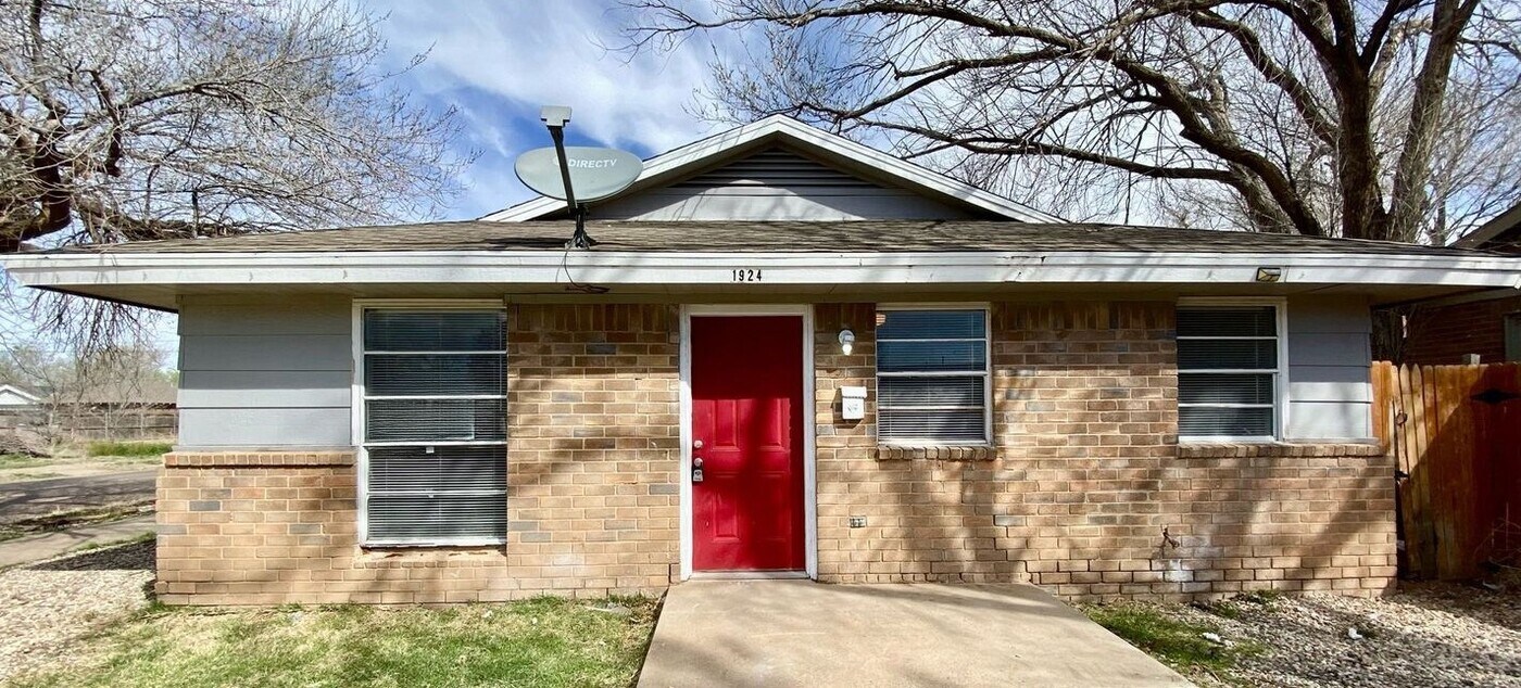 1924 16th St in Lubbock, TX - Foto de edificio