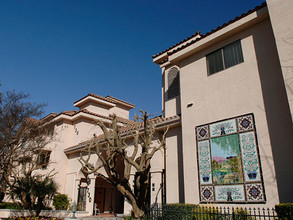 Park Avenue Apartments in Burbank, CA - Building Photo - Building Photo