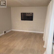 686 Britannia Ave in Hamilton, ON - Building Photo - Building Photo