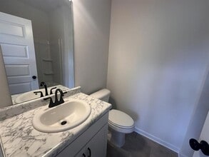 59 Professional Pl in Calhoun, GA - Building Photo - Building Photo