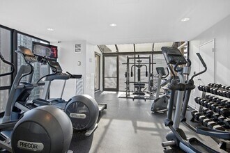 1120 N La Salle St-Unit -14A in Chicago, IL - Building Photo - Building Photo