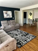 4050 Snapfinger Way in Decatur, GA - Building Photo - Building Photo