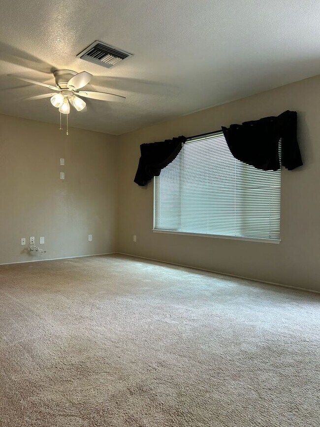 705 W Atkins Ave in Ridgecrest, CA - Building Photo - Building Photo