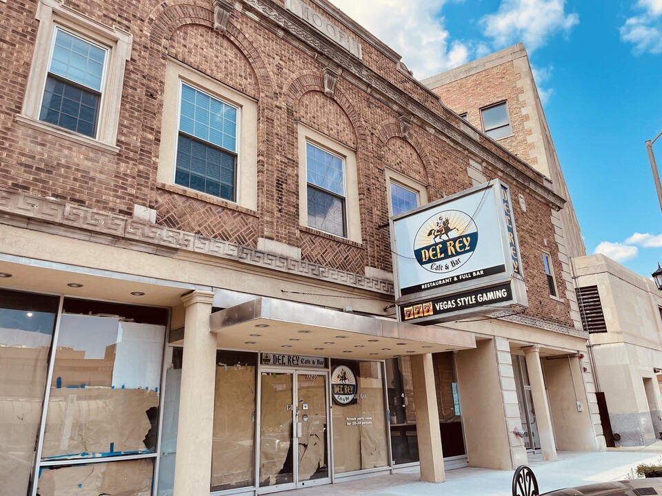 3242 Oak Park Ave in Berwyn, IL - Foto de edificio