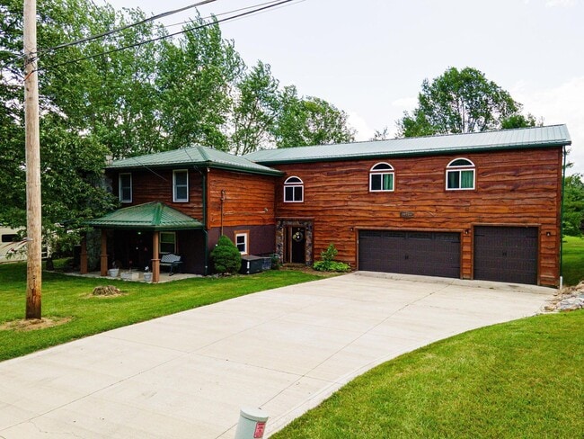 property at 10726 Columbus Ave