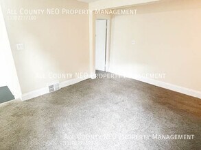 1854 W 45th St in Cleveland, OH - Building Photo - Building Photo