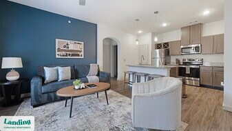 2825 Main St in Buda, TX - Building Photo