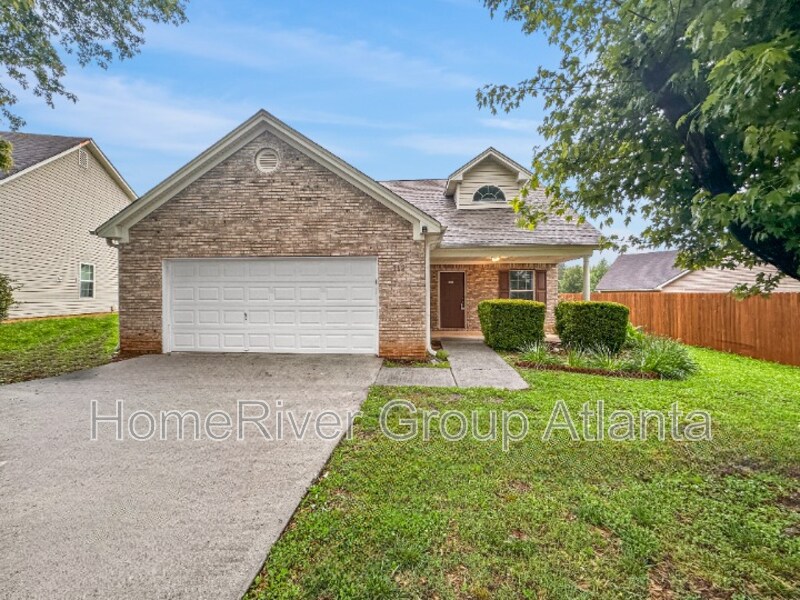 112 Tyler Way in Jackson, GA - Building Photo